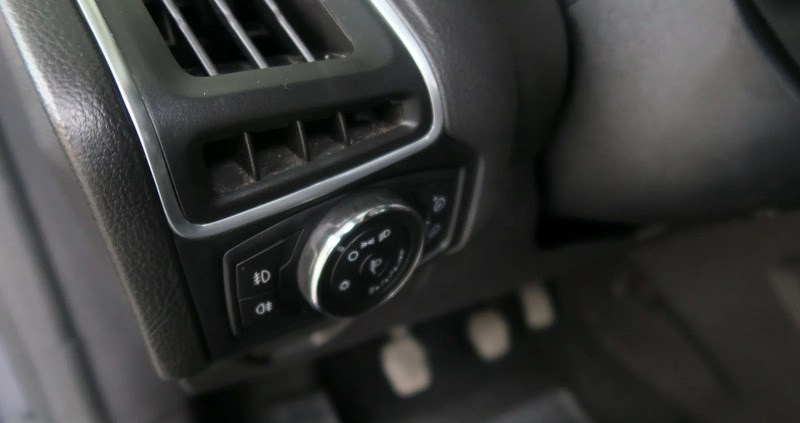 Ford Focus cena 24900 przebieg: 180000, rok produkcji 2012 z Izbica Kujawska małe 379